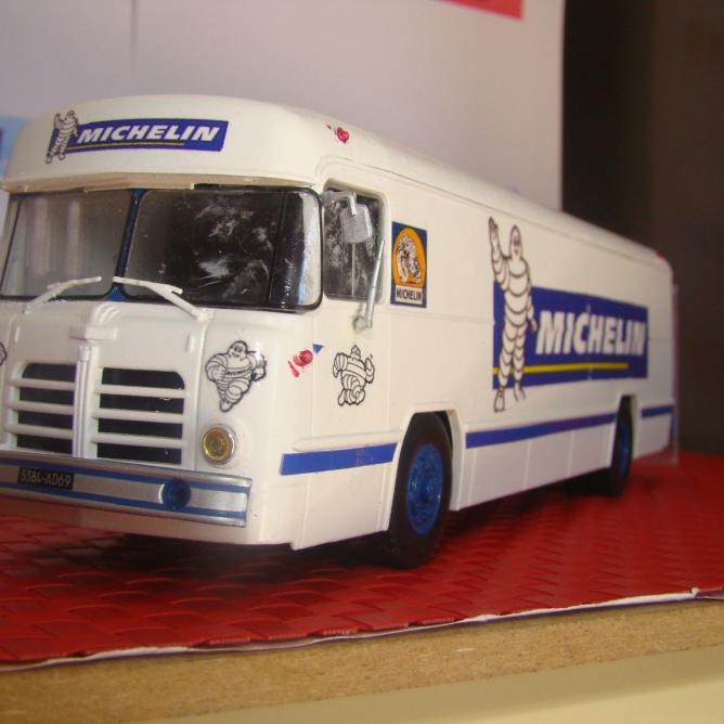 Berliet Fourgon PLK8 