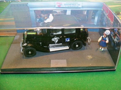 Diorama Citroën Rosalie 