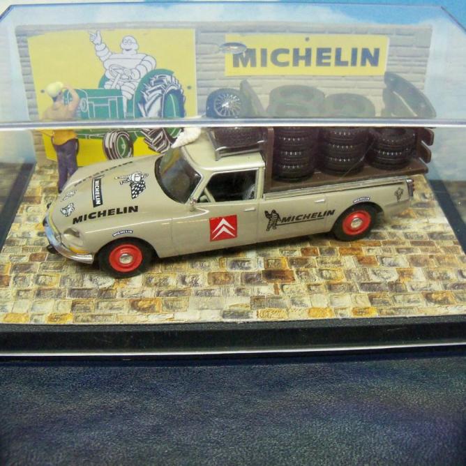 Citroën DS 19