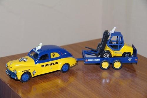 Peugeot 203 +remorque et Fenwick